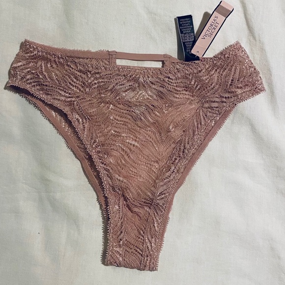 Victoria’s Secret VERY SEXY 3-piece set! 32C Bra & x-small Panties - Picture 9 of 10